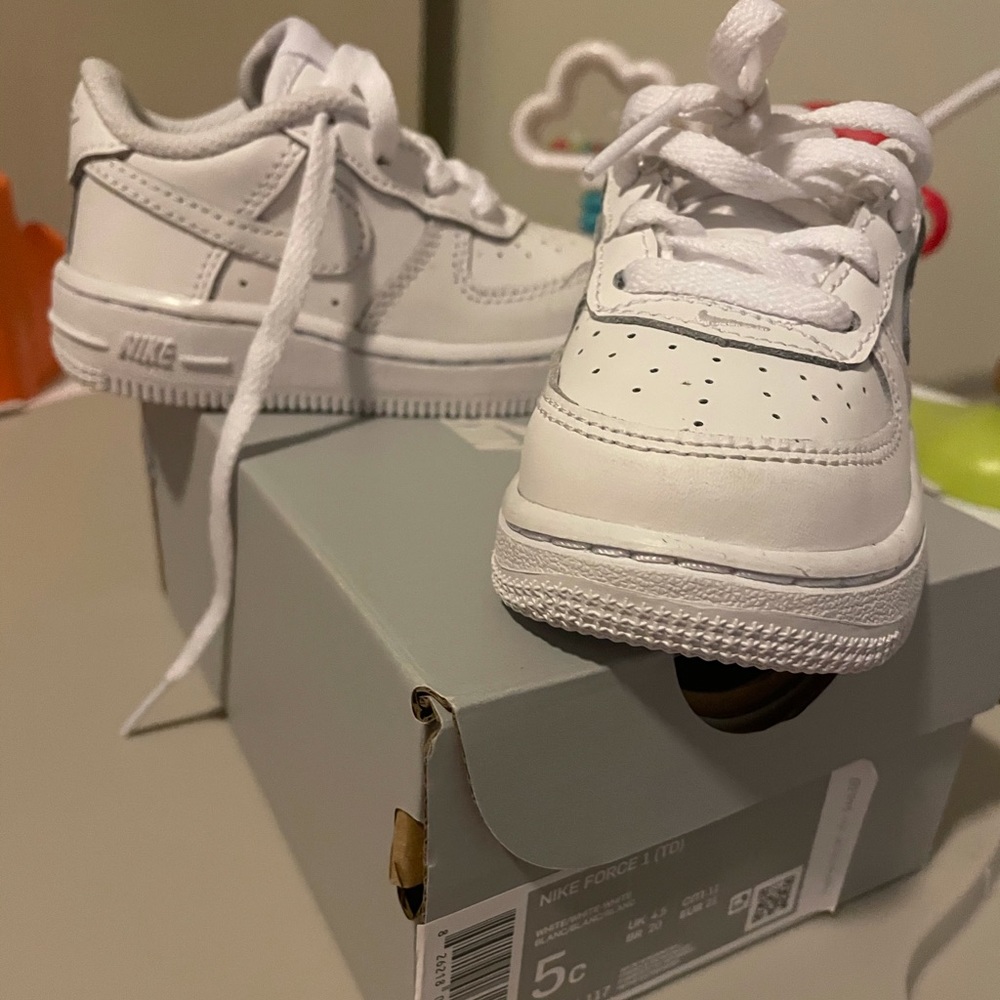 Infant Air Force 1